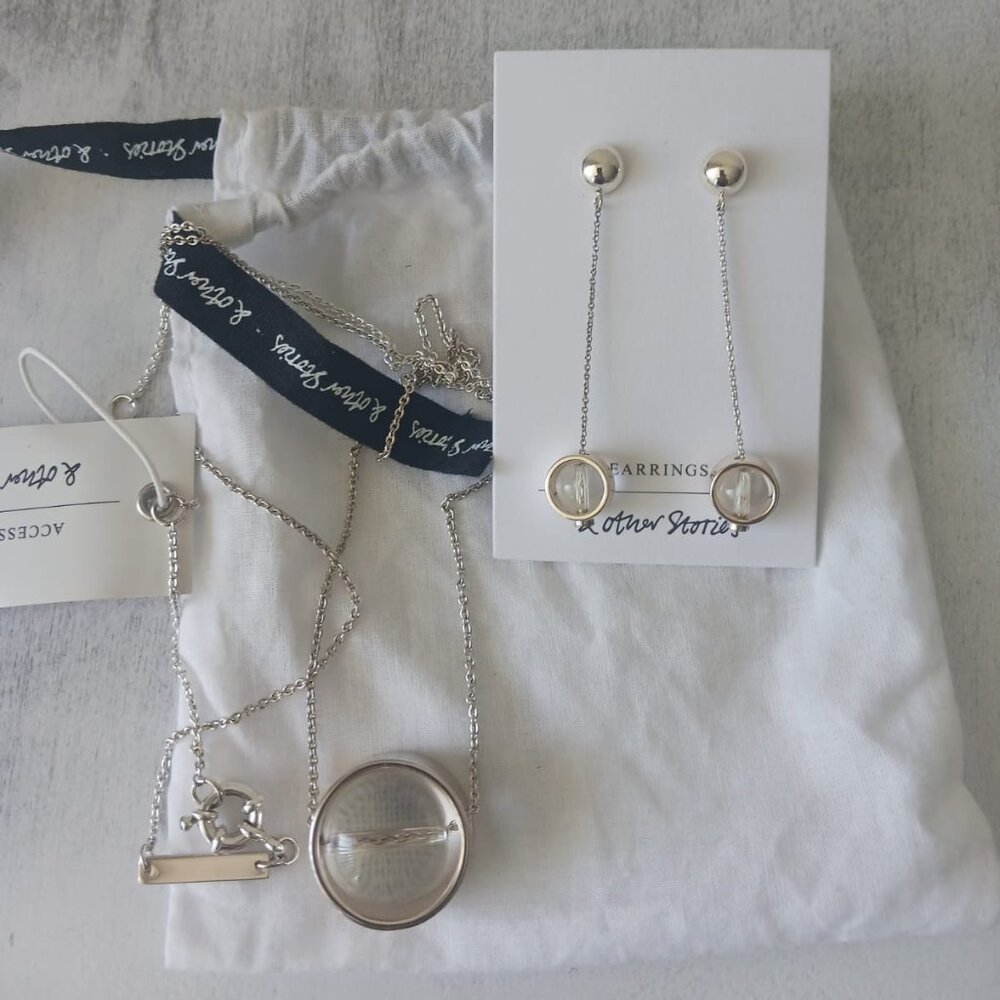 & OTHER STORIES Set of ORB PENDANT EARRINGS SILVER & Clear and Matched Necklace - Picture 10 of 11
